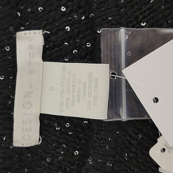 Design History oversize black sweater with sequins women's size small. New - Picture 4 of 4